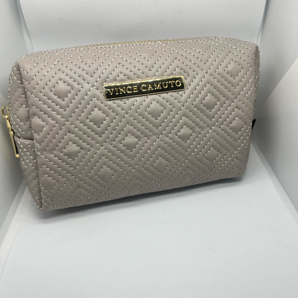 Vince Camuto, beauty, beauty bag